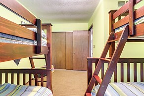 Deck & Boat Dock: Lakefront Getaway in Camdenton