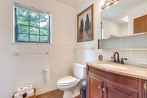 Deck & Boat Dock: Lakefront Getaway in Camdenton