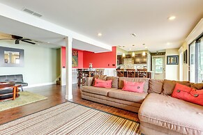 Deck & Boat Dock: Lakefront Getaway in Camdenton