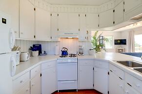 Waterfront Crystal Coast Vacation Rental w/ Deck!