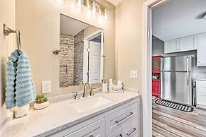 Eureka Springs Area Home w/ Porch, Grill!