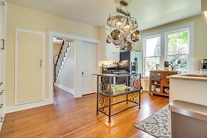 Historic Home Near Downtown Salem: Walk to Capitol