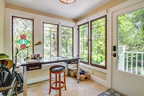 Historic Home Near Downtown Salem: Walk to Capitol