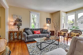 Historic Home Near Downtown Salem: Walk to Capitol
