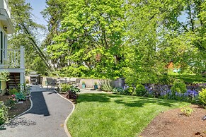 Historic Home Near Downtown Salem: Walk to Capitol