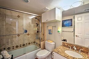 Condo w/ Pool Access <1 Mi to Biltmore Golf Club!