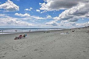 Murrells Inlet Home w/ 3 Decks - 1 Block to Beach!