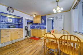 Waterfront Truckee Cabin on Donner Lake!