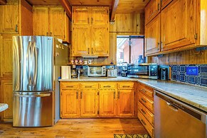 Waterfront Truckee Cabin on Donner Lake!