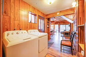 Waterfront Truckee Cabin on Donner Lake!