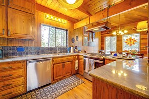 Waterfront Truckee Cabin on Donner Lake!