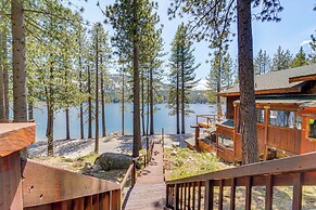 Waterfront Truckee Cabin on Donner Lake!