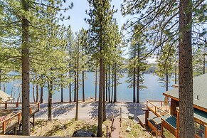 Waterfront Truckee Cabin on Donner Lake!