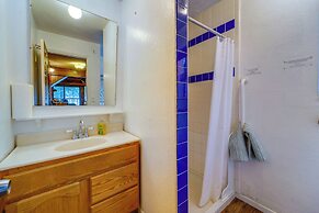 Waterfront Truckee Cabin on Donner Lake!