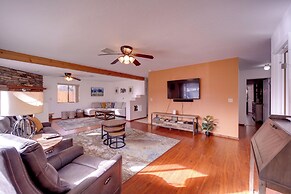 2 Mi to Whiskey Row: Tranquil Getaway w/ Deck!