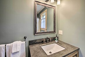 Cozy & Peaceful Waterfront Cabin on Porter Lake!