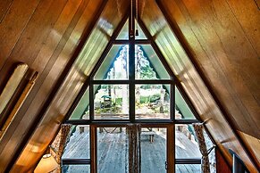 Serene Washington Escape w/ Deck & Mountain Views!