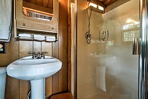 Serene Washington Escape w/ Deck & Mountain Views!