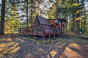 Serene Washington Escape w/ Deck & Mountain Views!