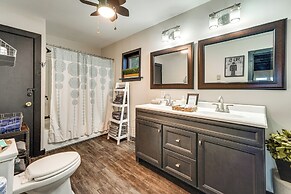 Mtn-view Gem w/ Deck & Hot Tub in Tannersville