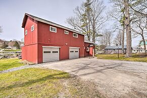Cozy Castleton Cabin With Fire Pit + Water Access!
