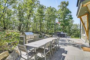 'the Glabin: Garrison Gem w/ Hot Tub & Fire Pit