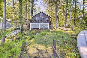 Pet-friendly Ellsworth Cottage on Branch Lake