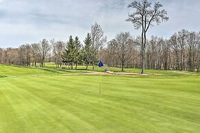 Poconos Cottage w/ Sauna ~ 10 Mi to Camelback!