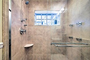 Poconos Cottage w/ Sauna ~ 10 Mi to Camelback!