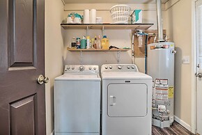 Pet-friendly Sierra Blanca Home in Downtown!