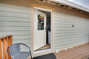 Springfield Apt w/ Deck + Central Location!