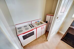 Springfield Apt w/ Deck + Central Location!