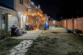 Springfield Apt w/ Deck + Central Location!