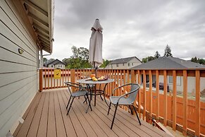Springfield Apt w/ Deck + Central Location!