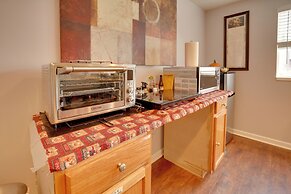 Springfield Apt w/ Deck + Central Location!