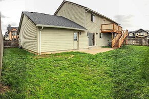 Springfield Apt w/ Deck + Central Location!