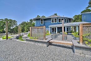 Southern Shores Retreat w/ Expansive Outdoor Space