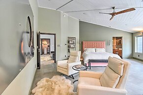 Southern Shores Retreat w/ Expansive Outdoor Space