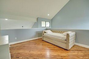 Spacious Eado Getaway < 1 Mi to Toyota Center!