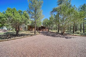2 Decks, Grill & Wooded Views: Happy Jack Cabin