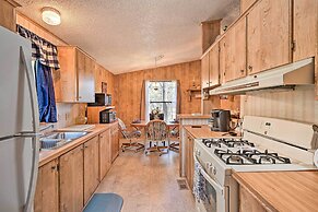 2 Decks, Grill & Wooded Views: Happy Jack Cabin