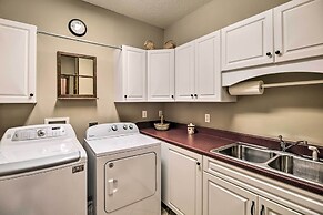 Pet-friendly Abingdon Abode w/ Yard & Grill!