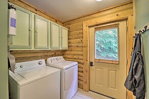 2 Decks & Fire Pit: Scenic Beech Mountain Retreat!