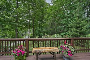 2 Decks & Fire Pit: Scenic Beech Mountain Retreat!