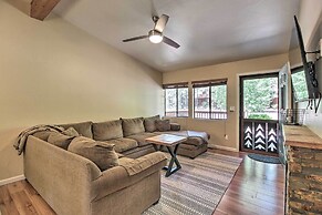 Patio, Fenced Yard: Pet-friendly Pinetop Cabin!