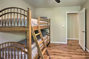 Patio, Fenced Yard: Pet-friendly Pinetop Cabin!