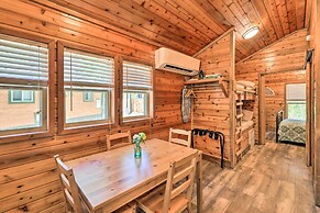 Family-friendly Cabin ~ 5 Mi to Dtwn New Bern