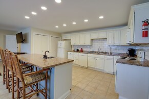 Dandridge Vacation Rental w/ Fishing Pier & Grill!
