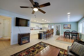 Dandridge Vacation Rental w/ Fishing Pier & Grill!