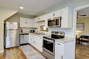 Dandridge Vacation Rental w/ Fishing Pier & Grill!